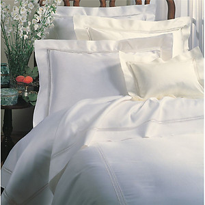 Transform Your Sleep Experience with Sferra Diamante Lace Inset Sheets