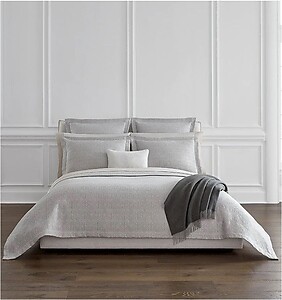 Add Timeless Elegance to Your Bedroom with Sferra Veroli Bedding
