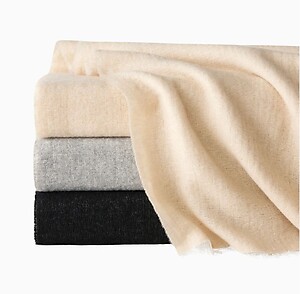 Sumptuously Soft: Sferra Monterosa Throws for Cozy Nights