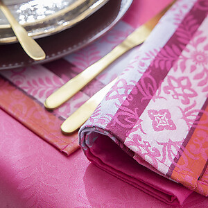Le Jacquard Francais Mumbai Pink Cotton Table Linens