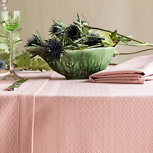 Le Jacquard Francais Slow Life Re-Use Pink Table Linens