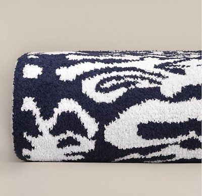Kashwere Damask Navy Blue and White Throw Blanket